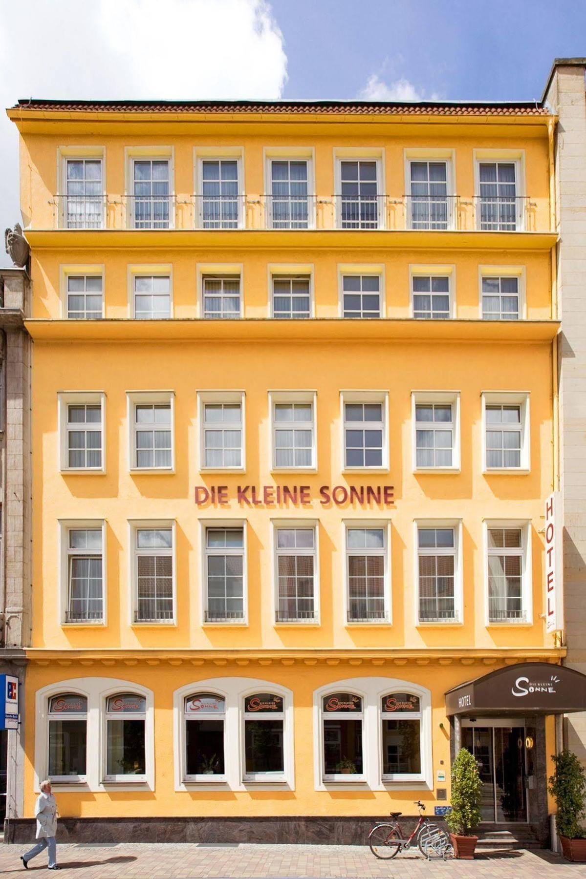 Vienna House Easy By Wyndham Rostock Hotel Exterior photo