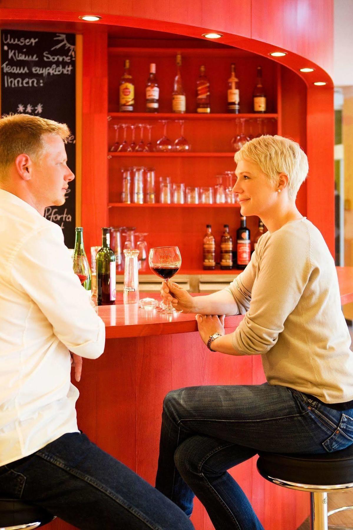 Vienna House Easy By Wyndham Rostock Hotel Restaurant photo